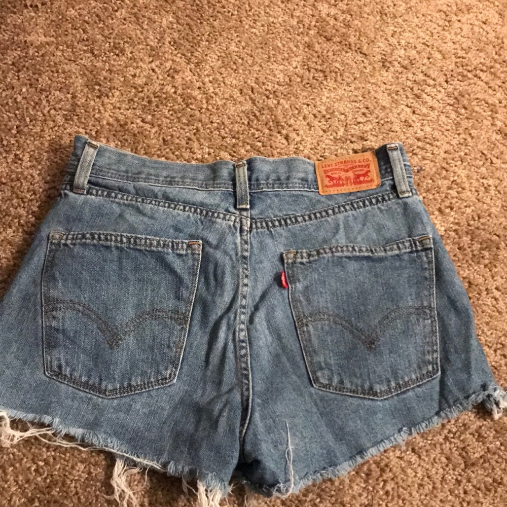LEVI SHORTS - Picture 2 of 4